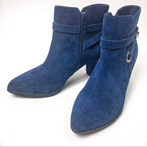 🌟SOLD🌟 Anne Klein Chelsey Blue Suede Ankle Boots - Picture 2 of 10